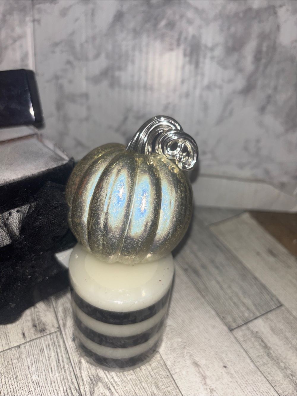 Bath & body Works Halloween wall plug-in